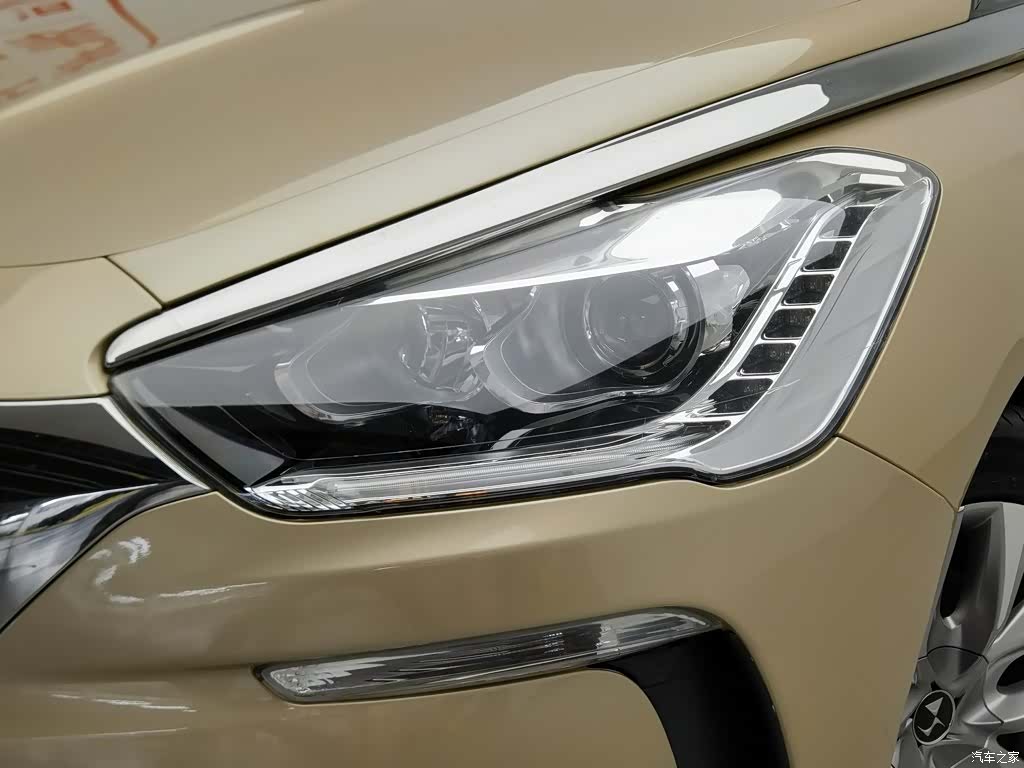 DS THP160, 2015 7