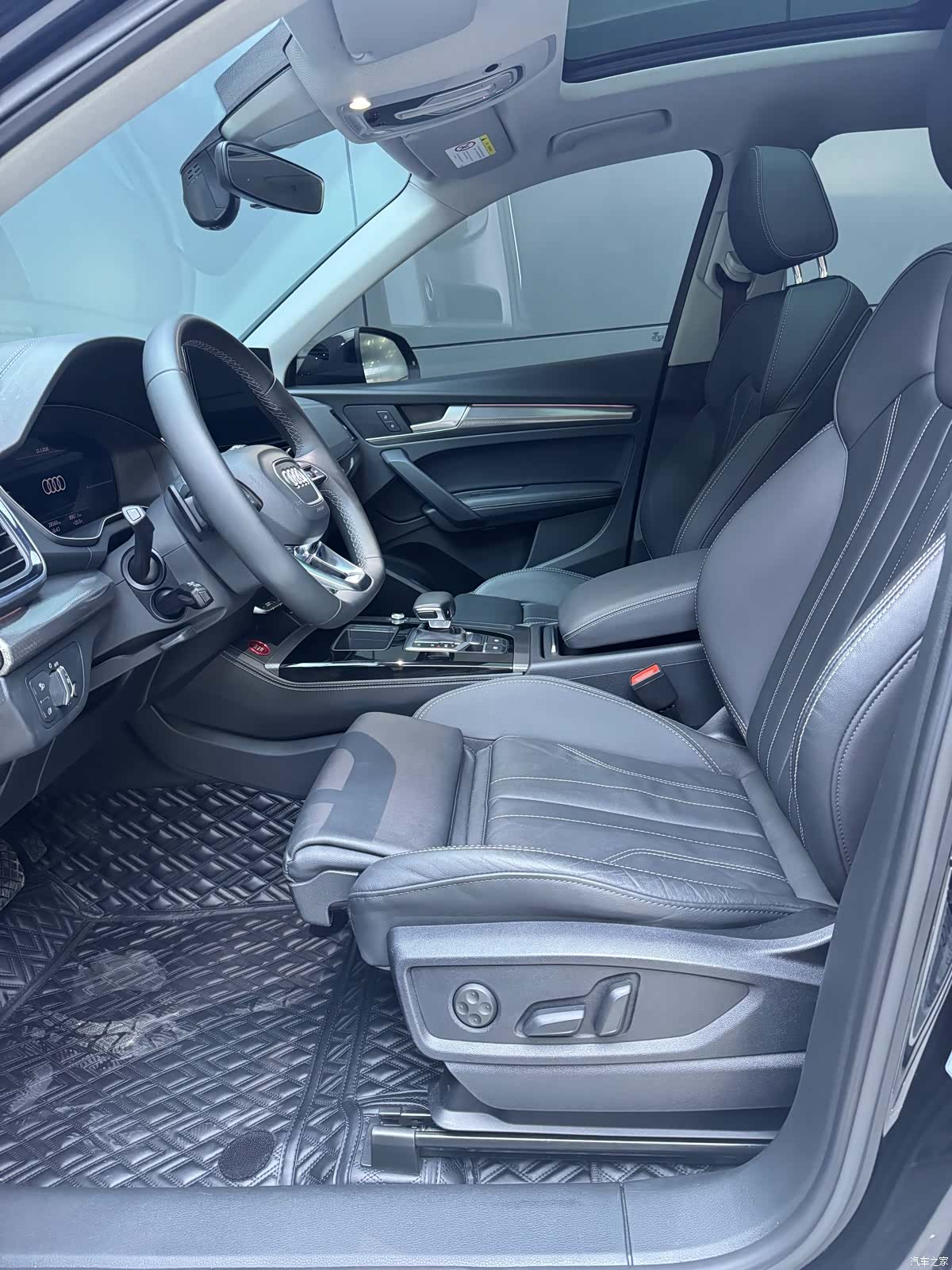 Audi Q5L, 2022 12