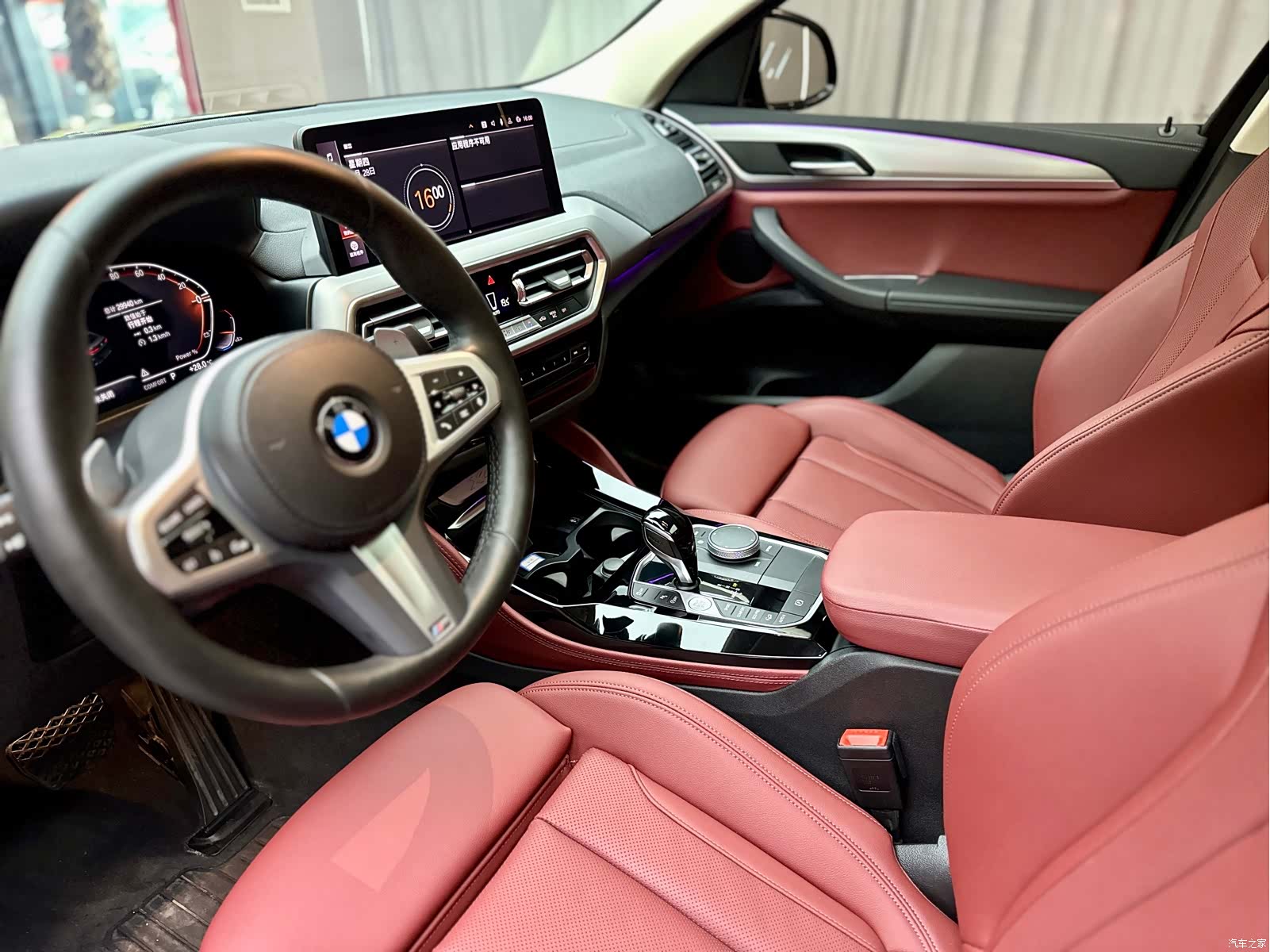 BMW X4, 2022 все фото