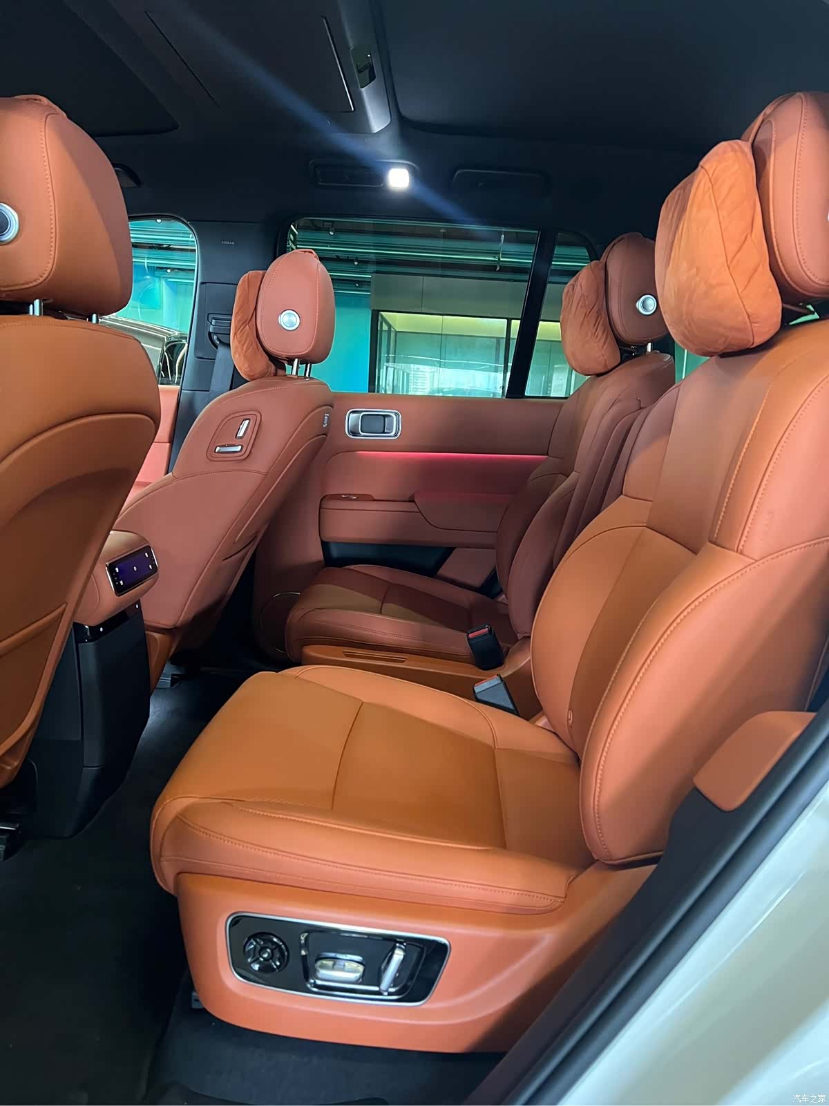 Li Auto L8, 2025 все фото