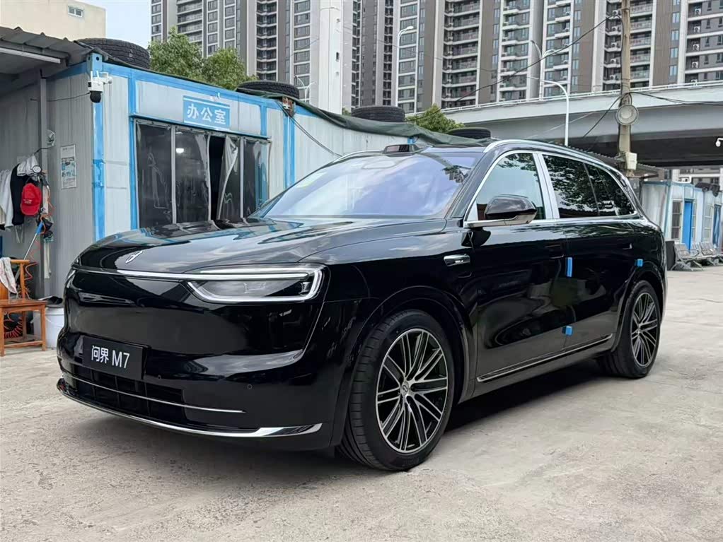 AITO M7