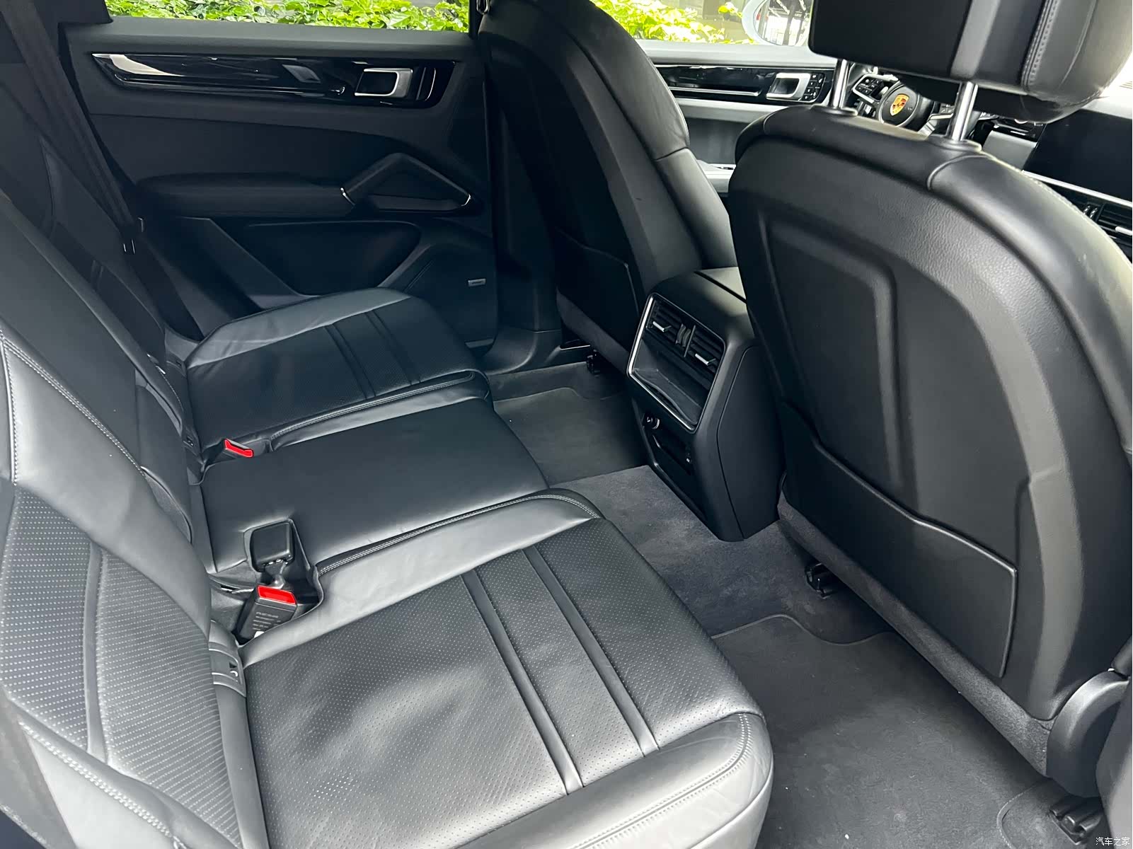 Porsche Cayenne, 2018 16