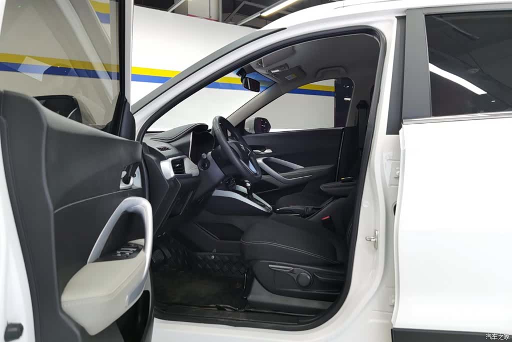 Wuling 510, 2021 9