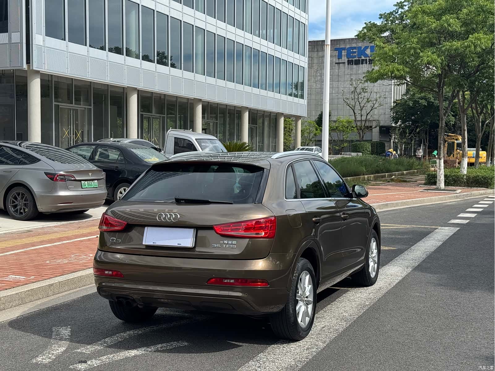 Audi Q3, 2013 7