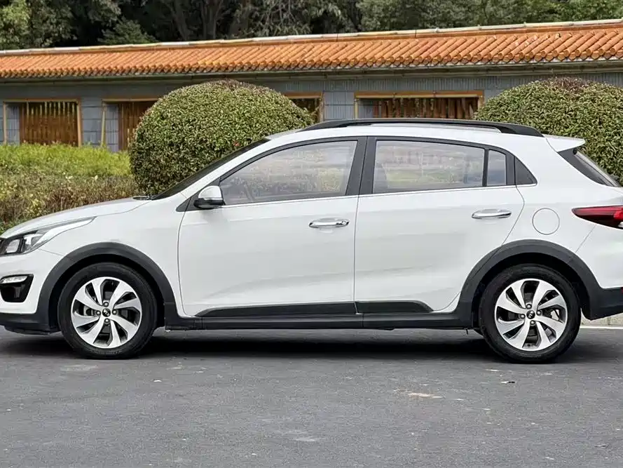 Kia KX CROSS