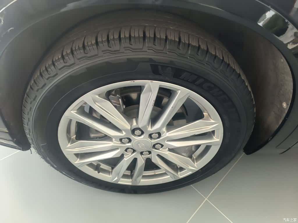 Cadillac XT6, 2022 23