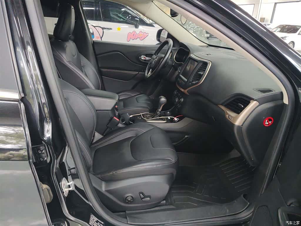Jeep Cherokee, 2018 20