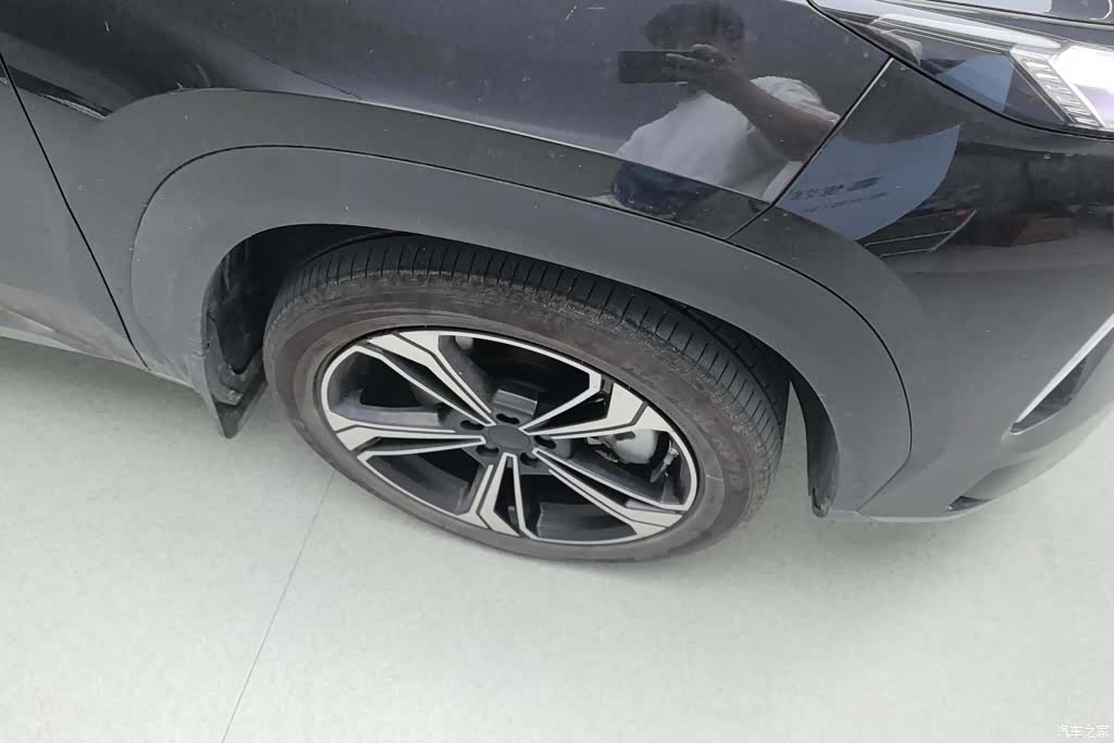 Geely Galaxy L7, 2025 6