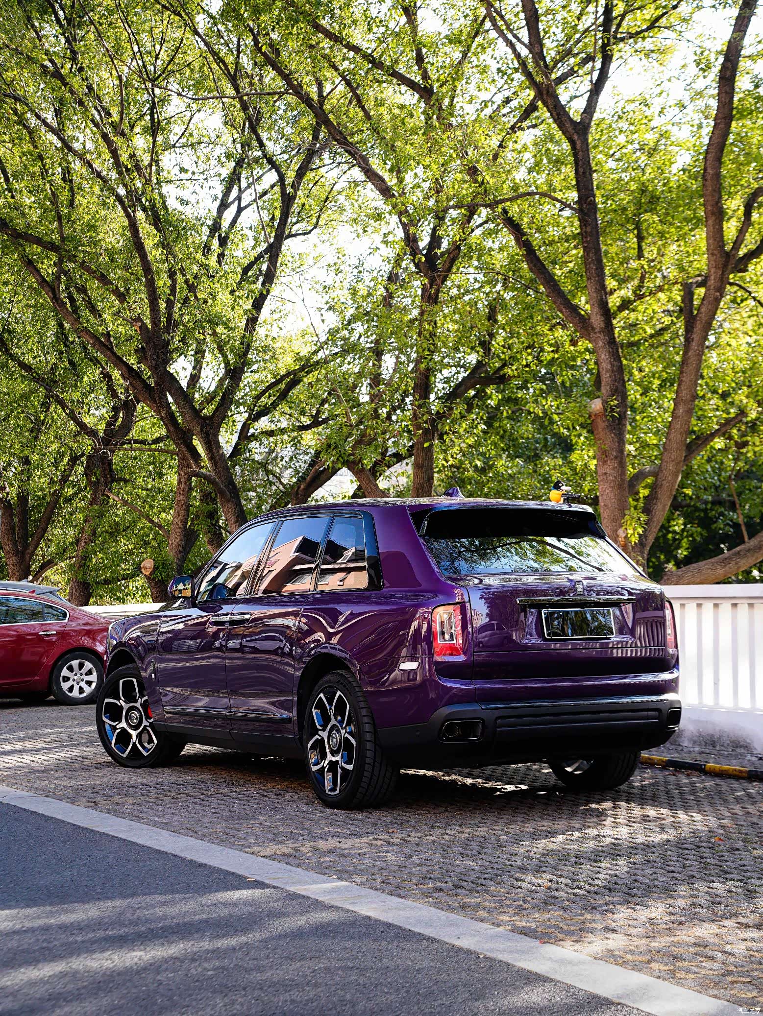 Rolls-Royce Cullinan, 2020 3