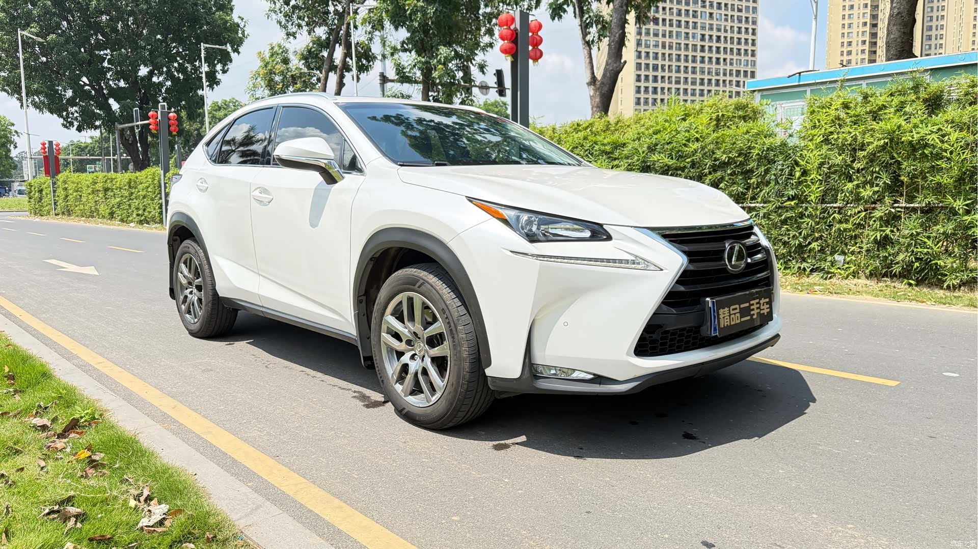 Lexus NX, 2016 2