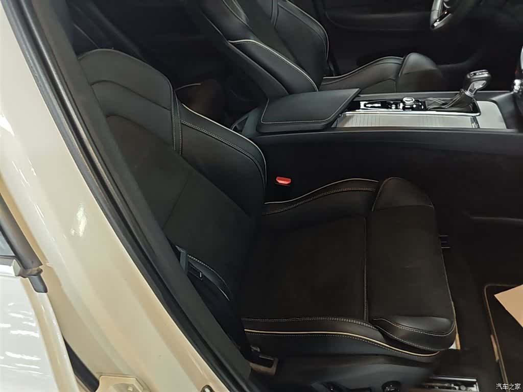 Volvo XC60, 2018 25