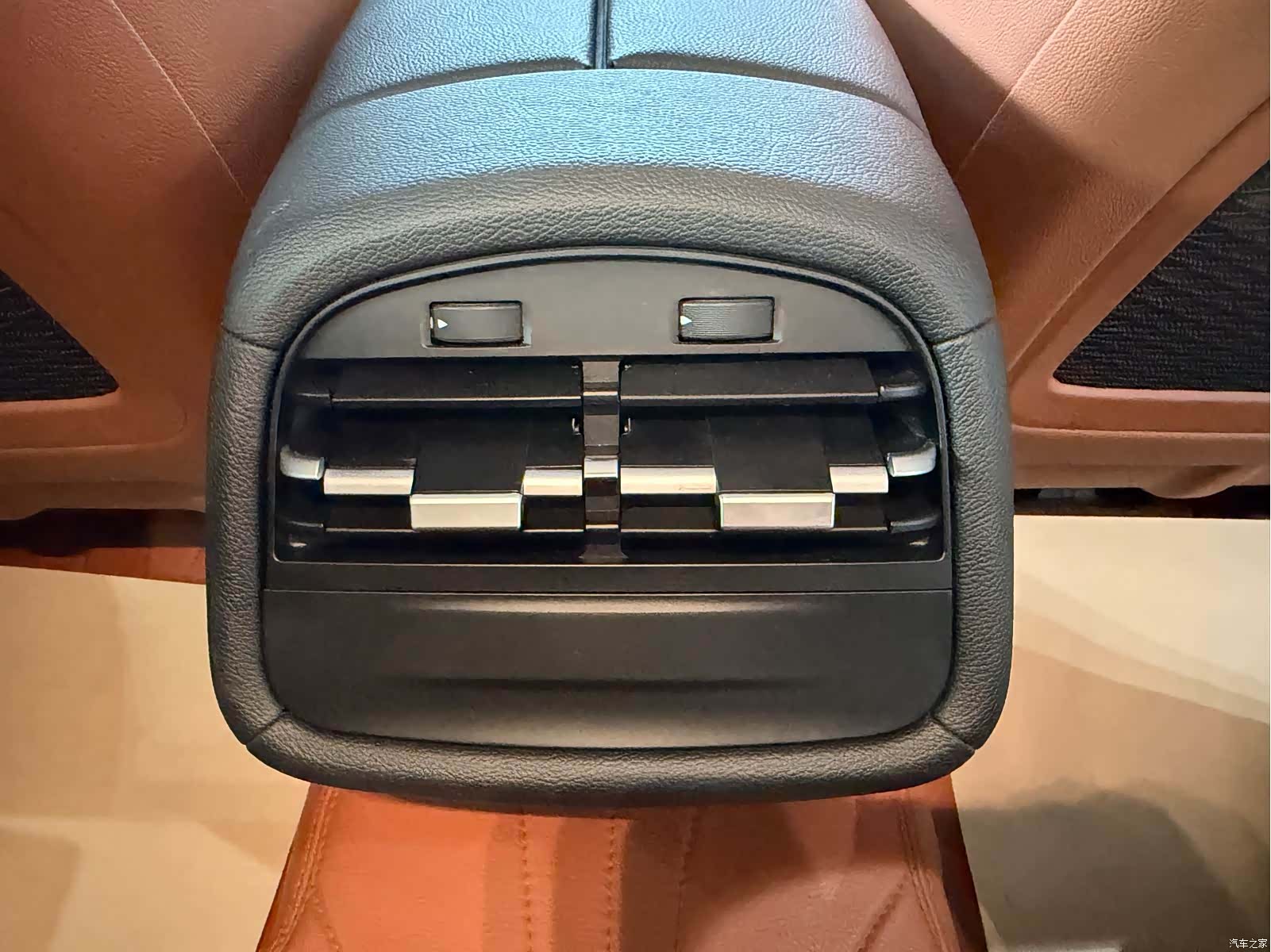 Maserati Ghibli, 2021 12