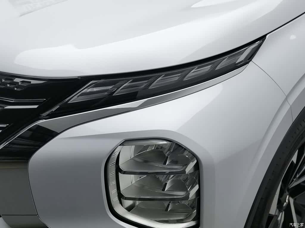 Mitsubishi Outlander, 2023 7