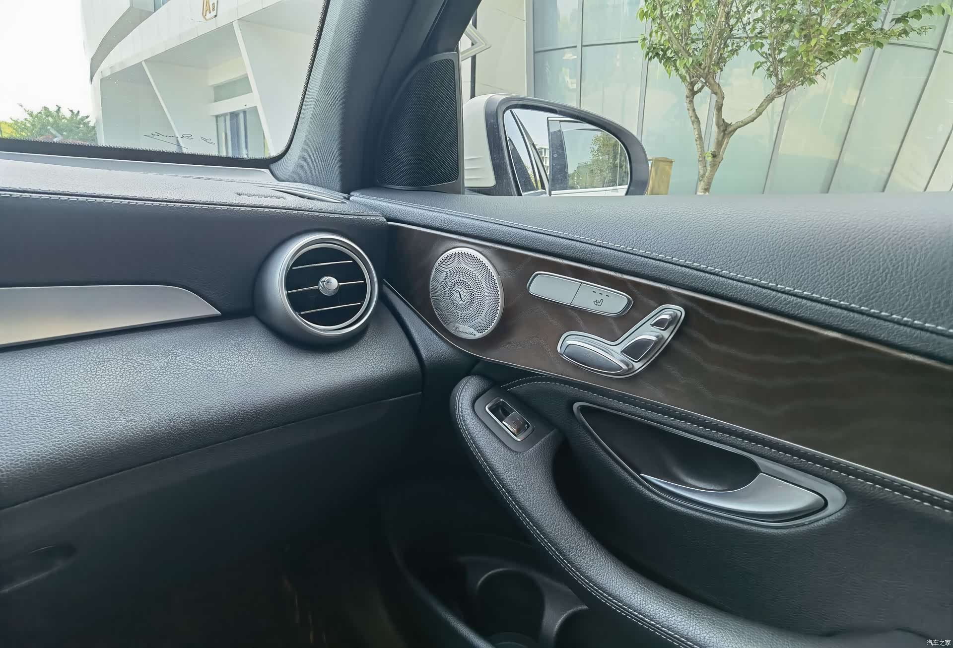 Mercedes-Benz GLC, 2019 14
