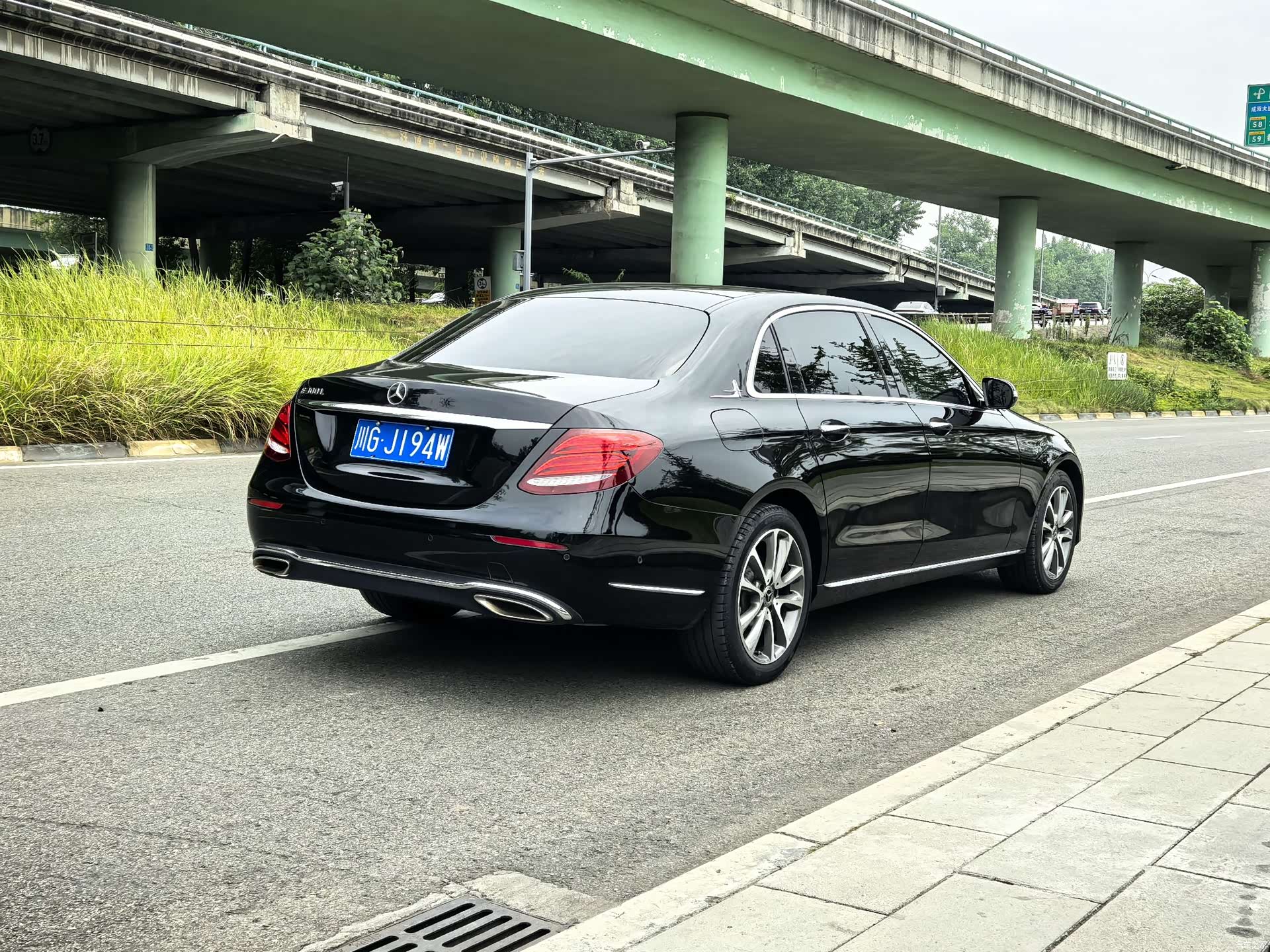 Mercedes-Benz E-Class, 2019 12