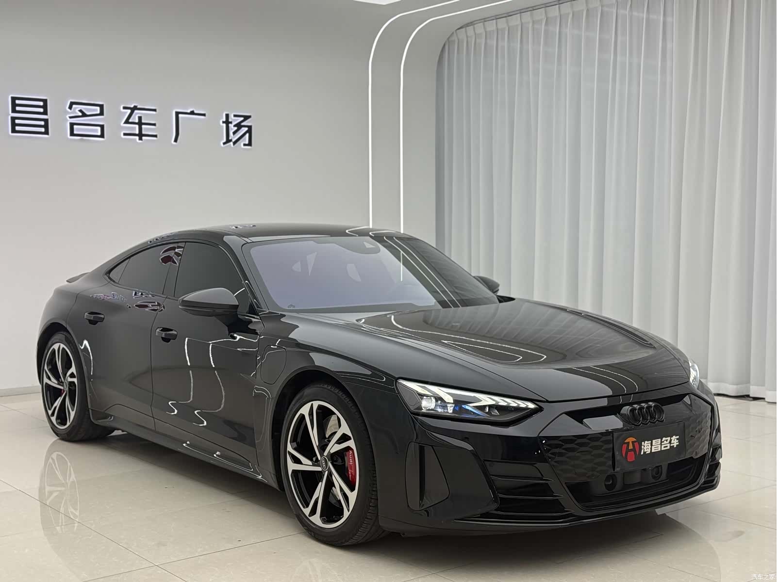 Audi e-tron, 2024 3