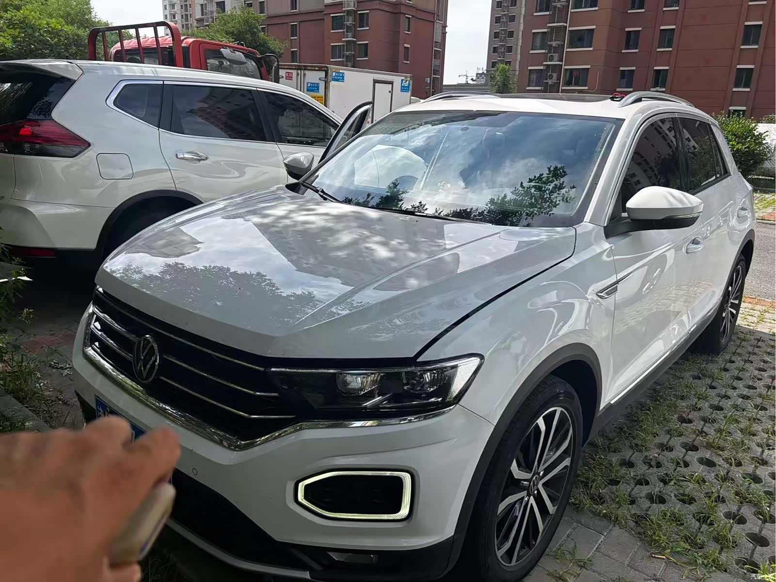 Volkswagen T-ROC, 2023 1