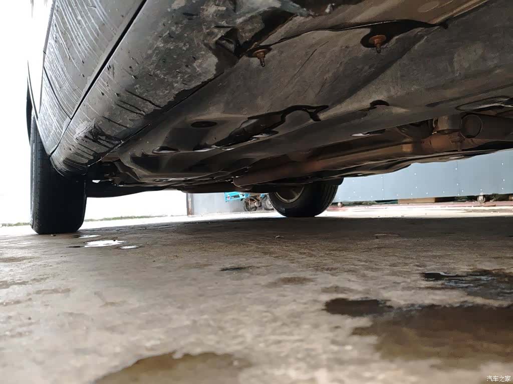 Jeep Cherokee, 2017 16
