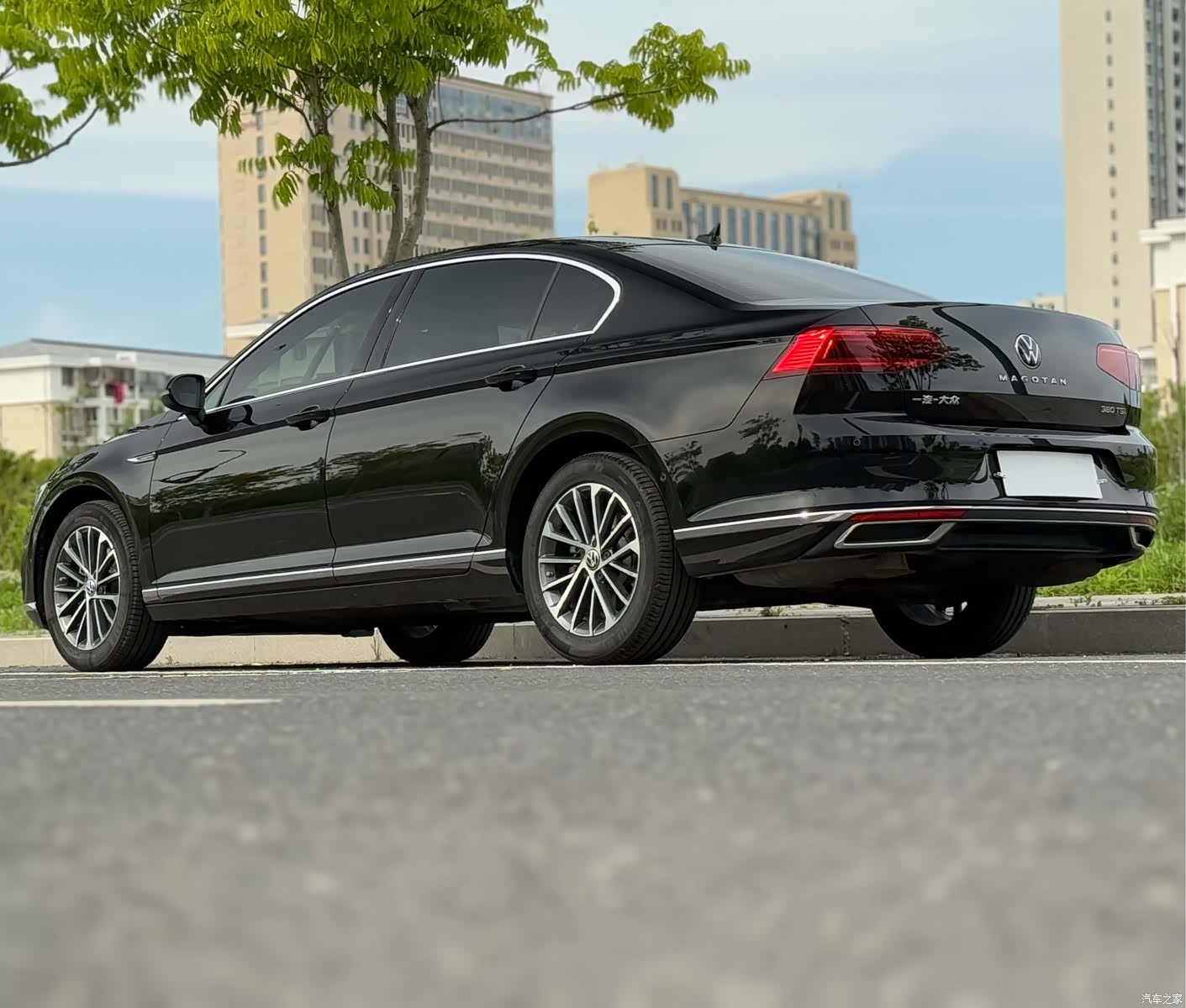 Volkswagen Magotan, 2022 15