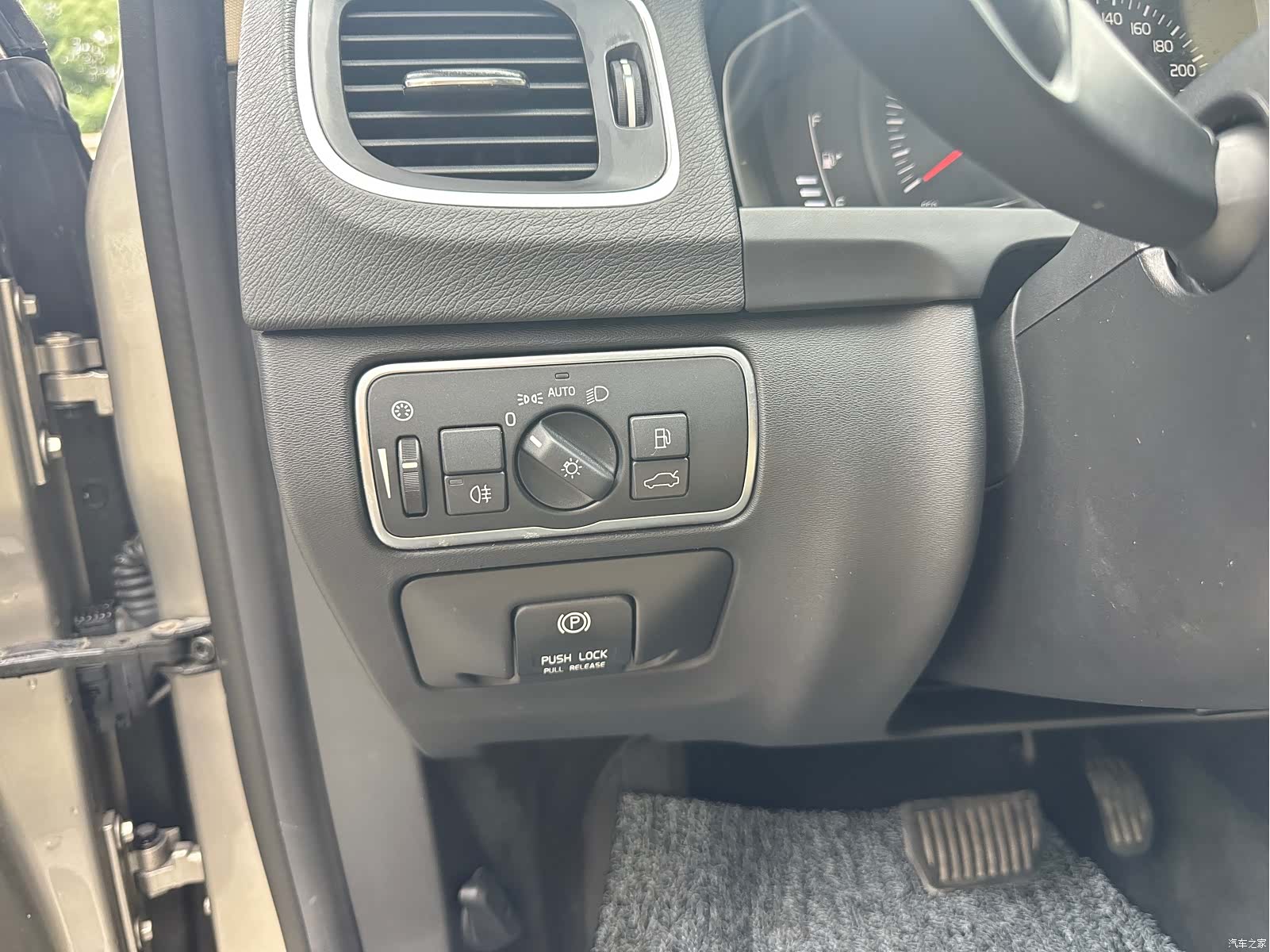 Volvo S60, 2014 10