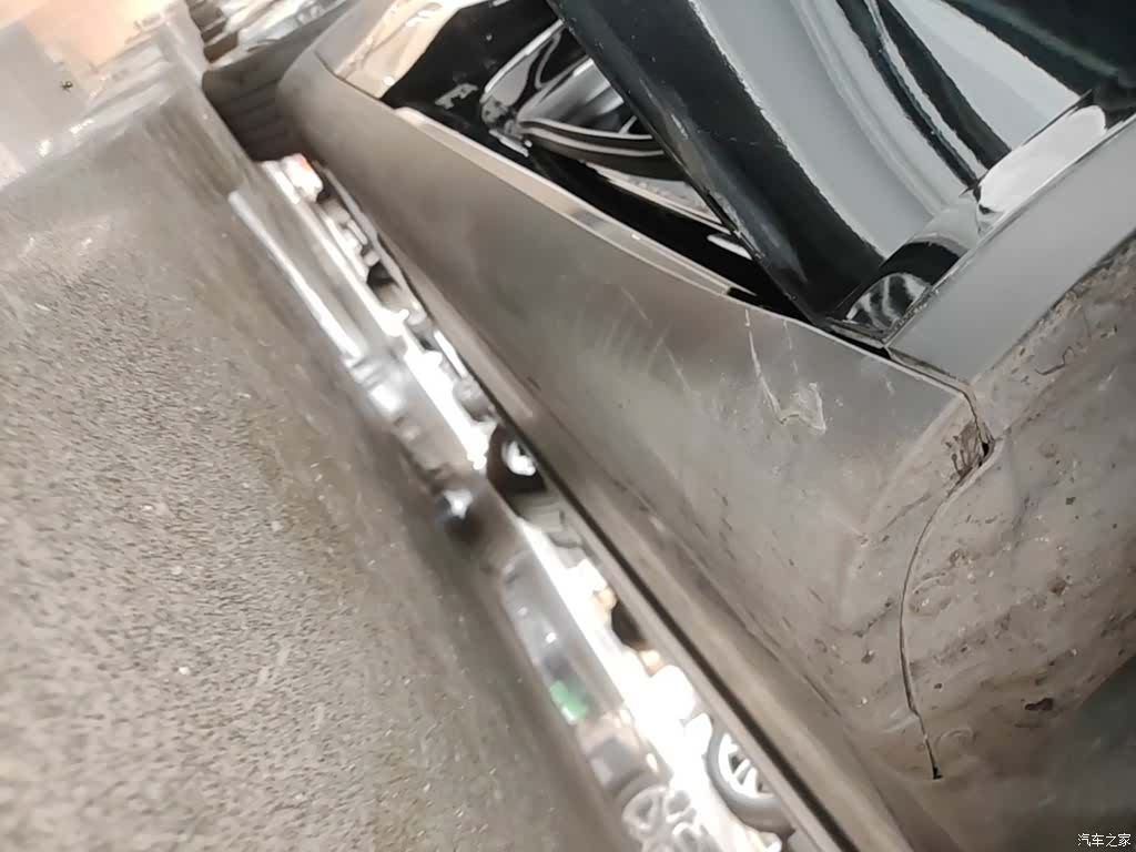 Tesla Model Y, 2023 21