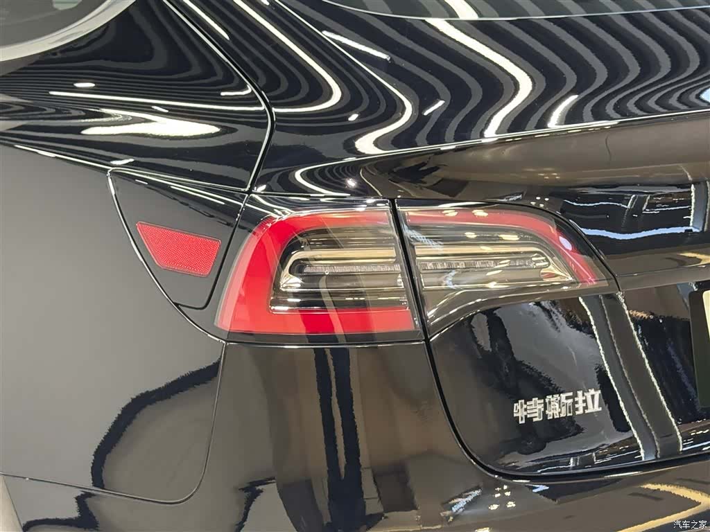 Tesla Model 3, 2020 9