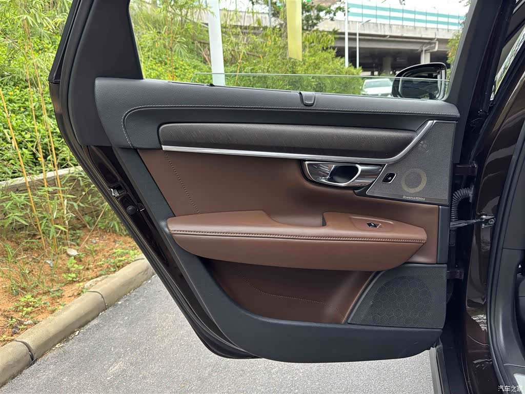 Volvo V90, 2019 11