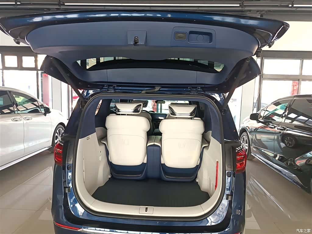 Buick GL8, 2022 19
