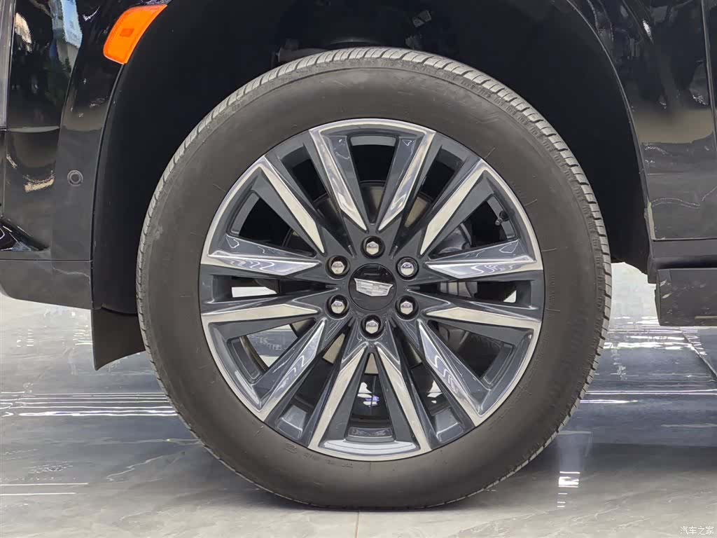 Cadillac Escalade, 2026 4