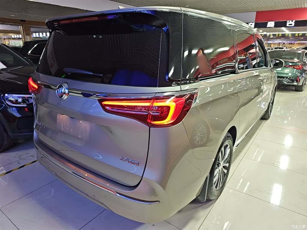 Buick GL8, 2023 7