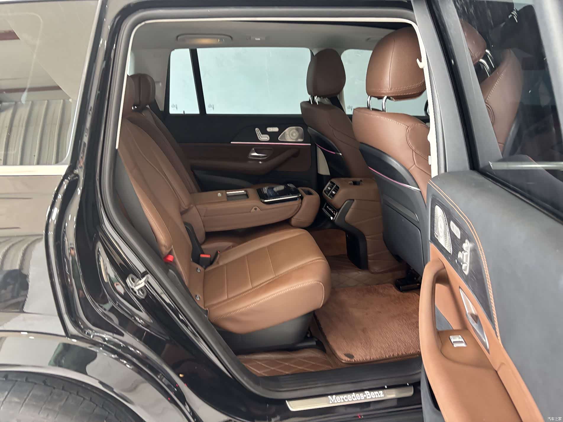 Mercedes-Benz GLS, 2024 26