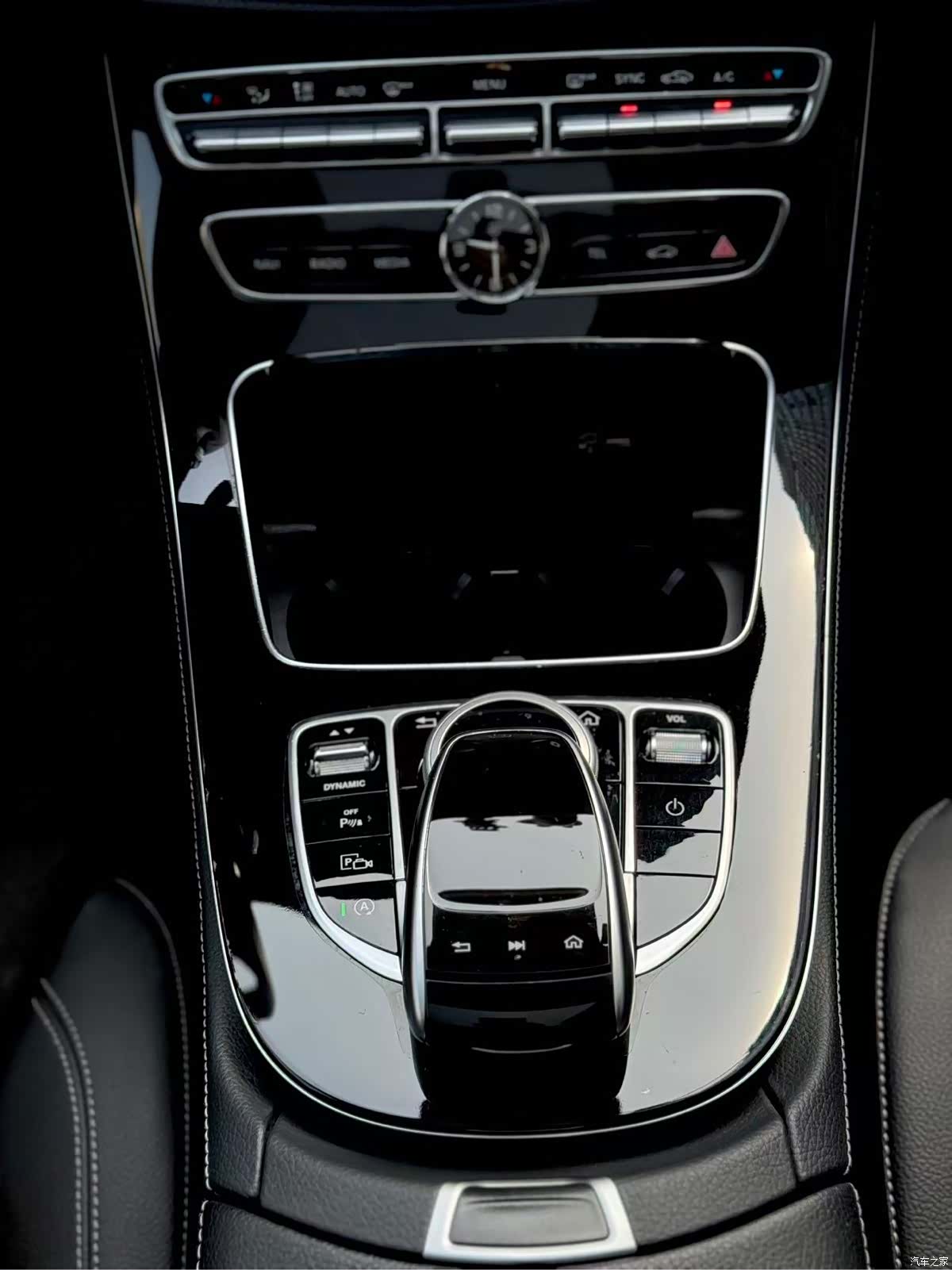 Mercedes-Benz E-Class, 2018 11