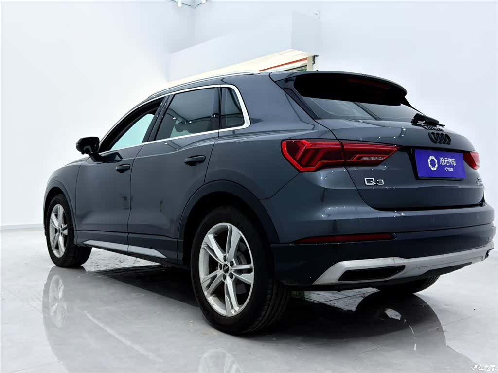Audi Q3, 2022 4
