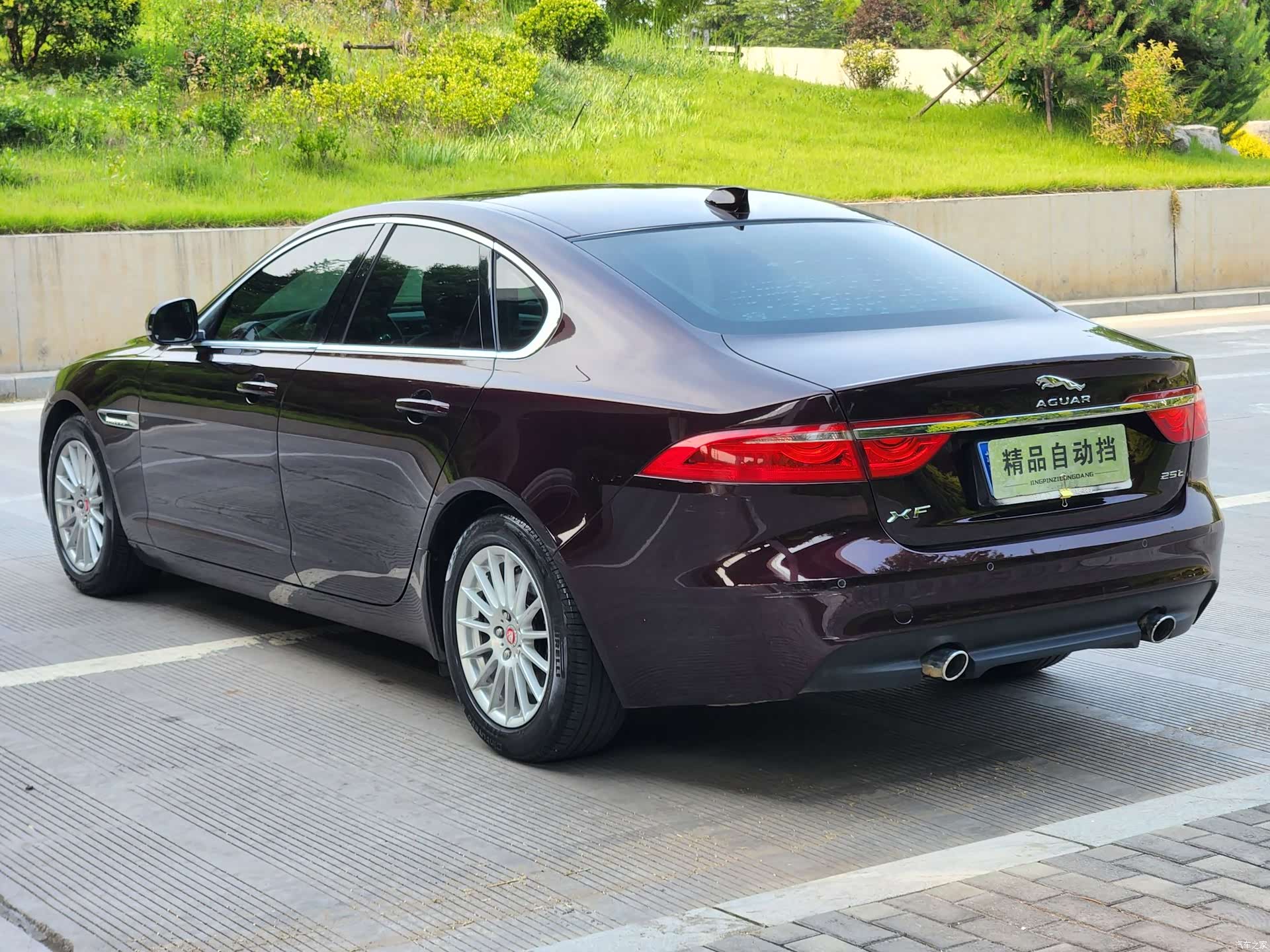 Jaguar XF, 2016 6
