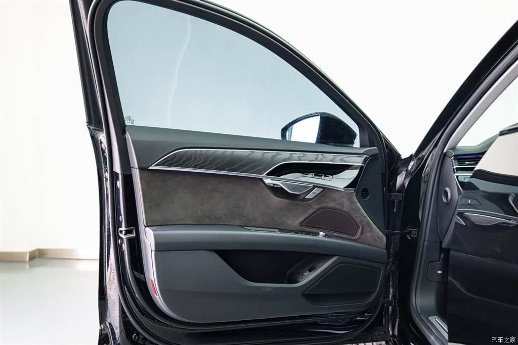Audi A8L, 2019 8