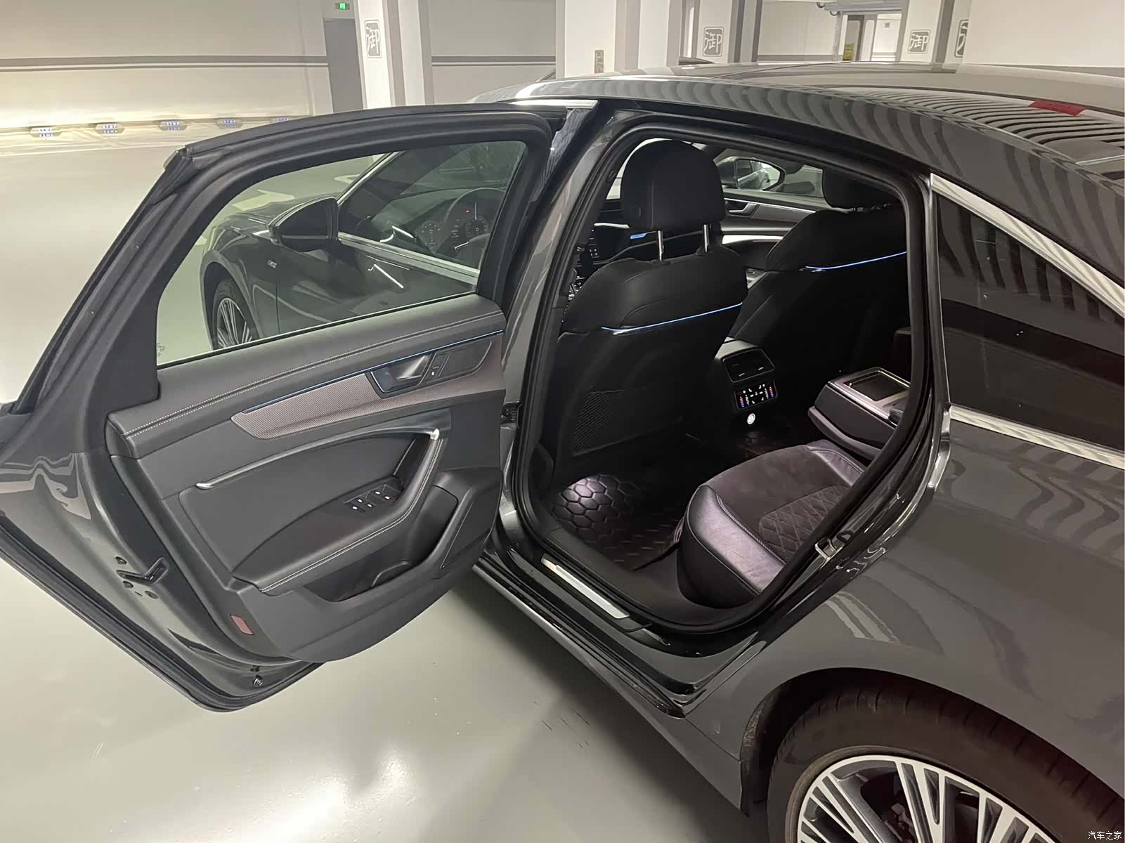 Audi A6L, 2023 17