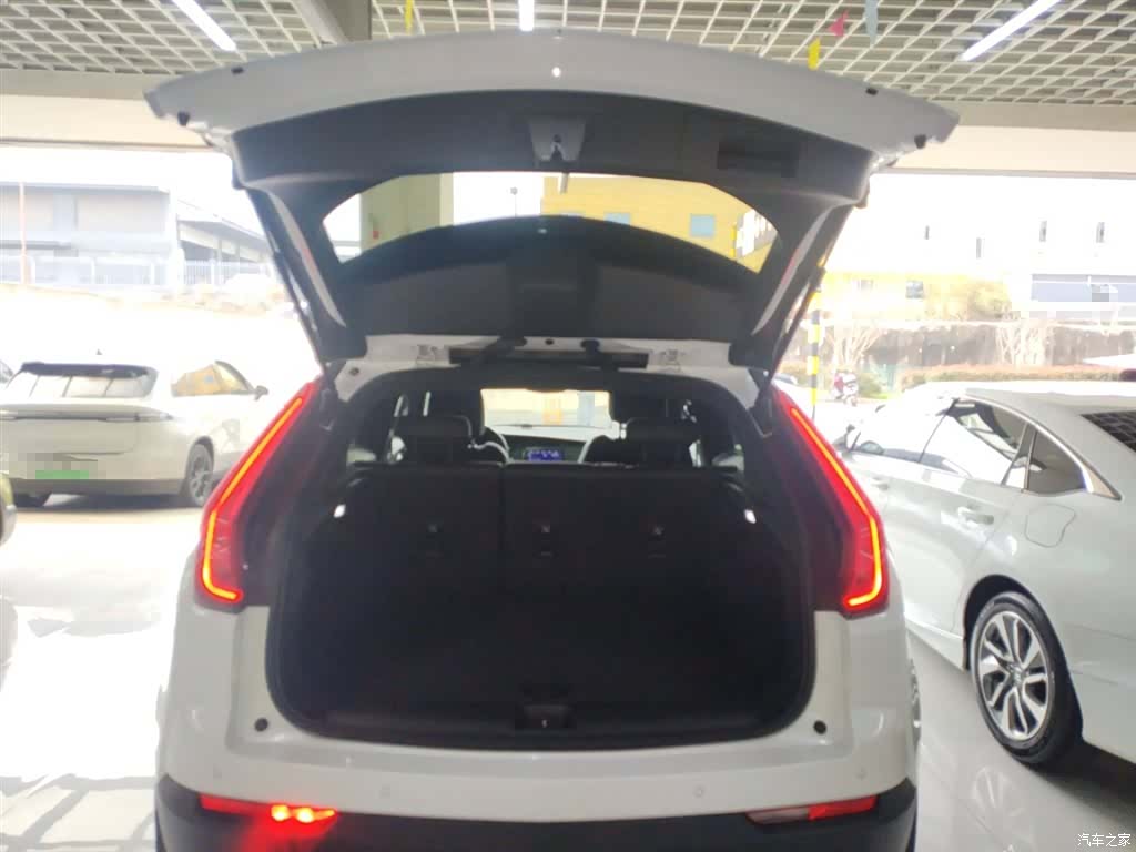 Cadillac XT4, 2022 17