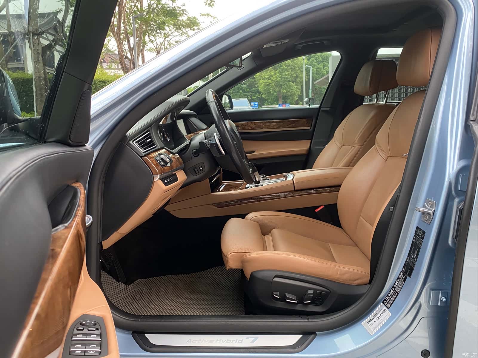 BMW 7 Series, 2013 9