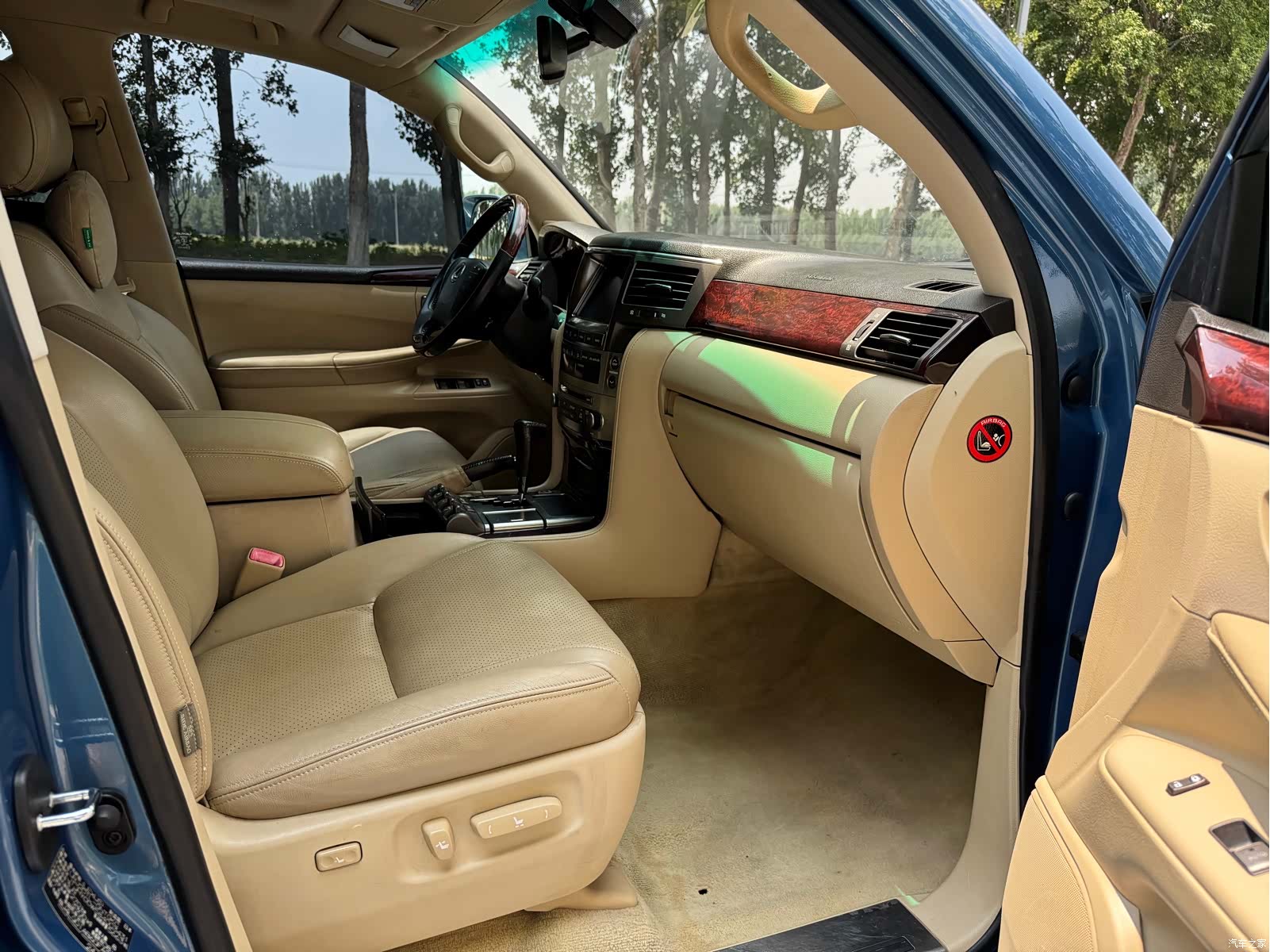 Lexus LX, 2008 7