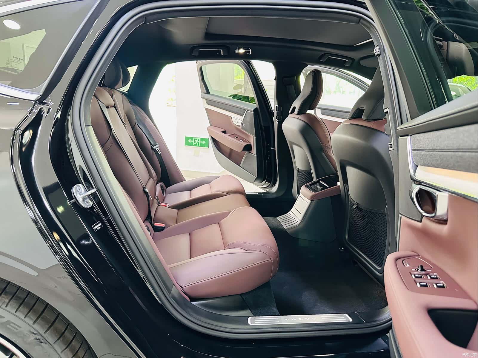 Volvo S90, 1900 16