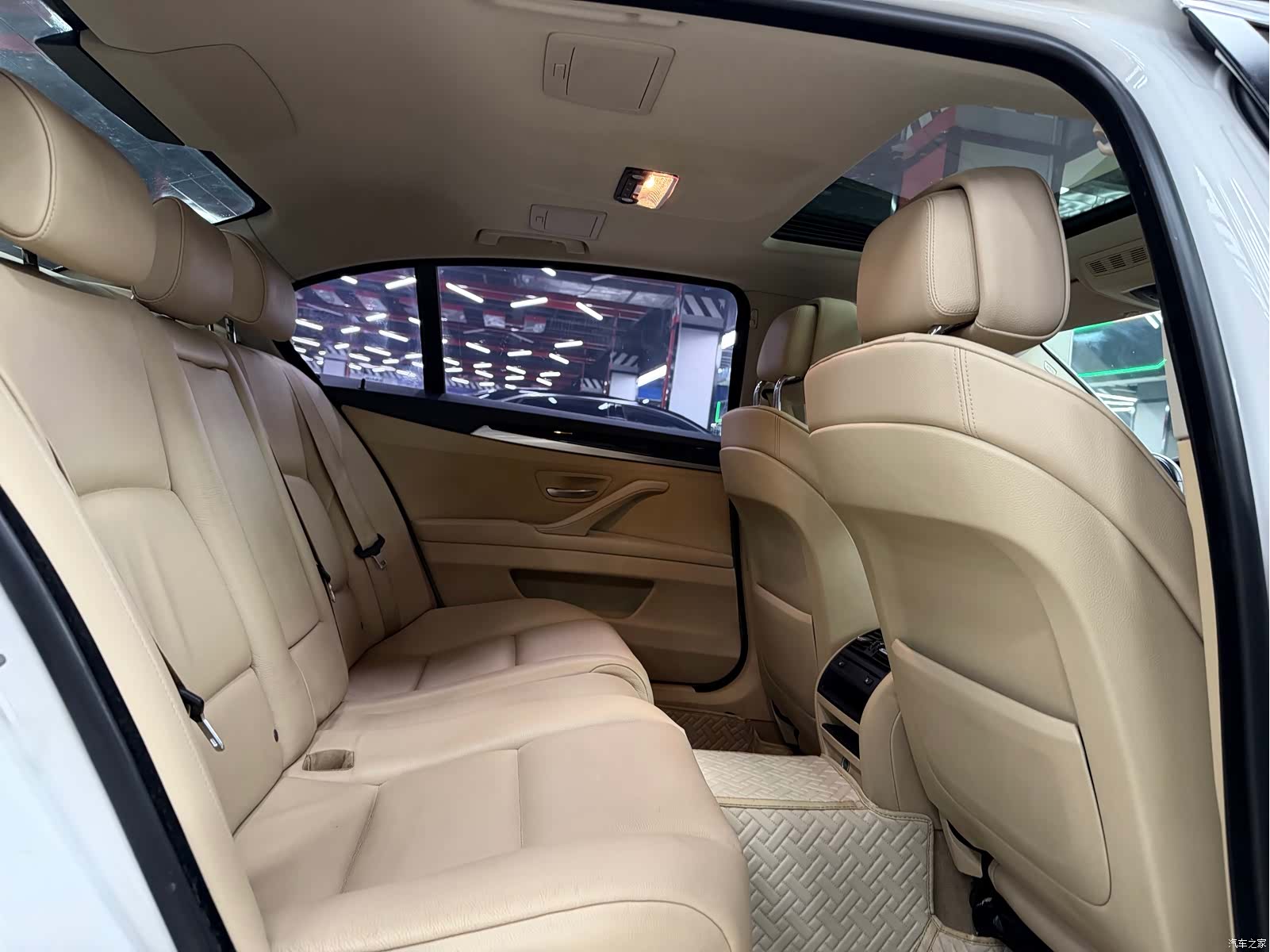 BMW 5 Series, 2013 22