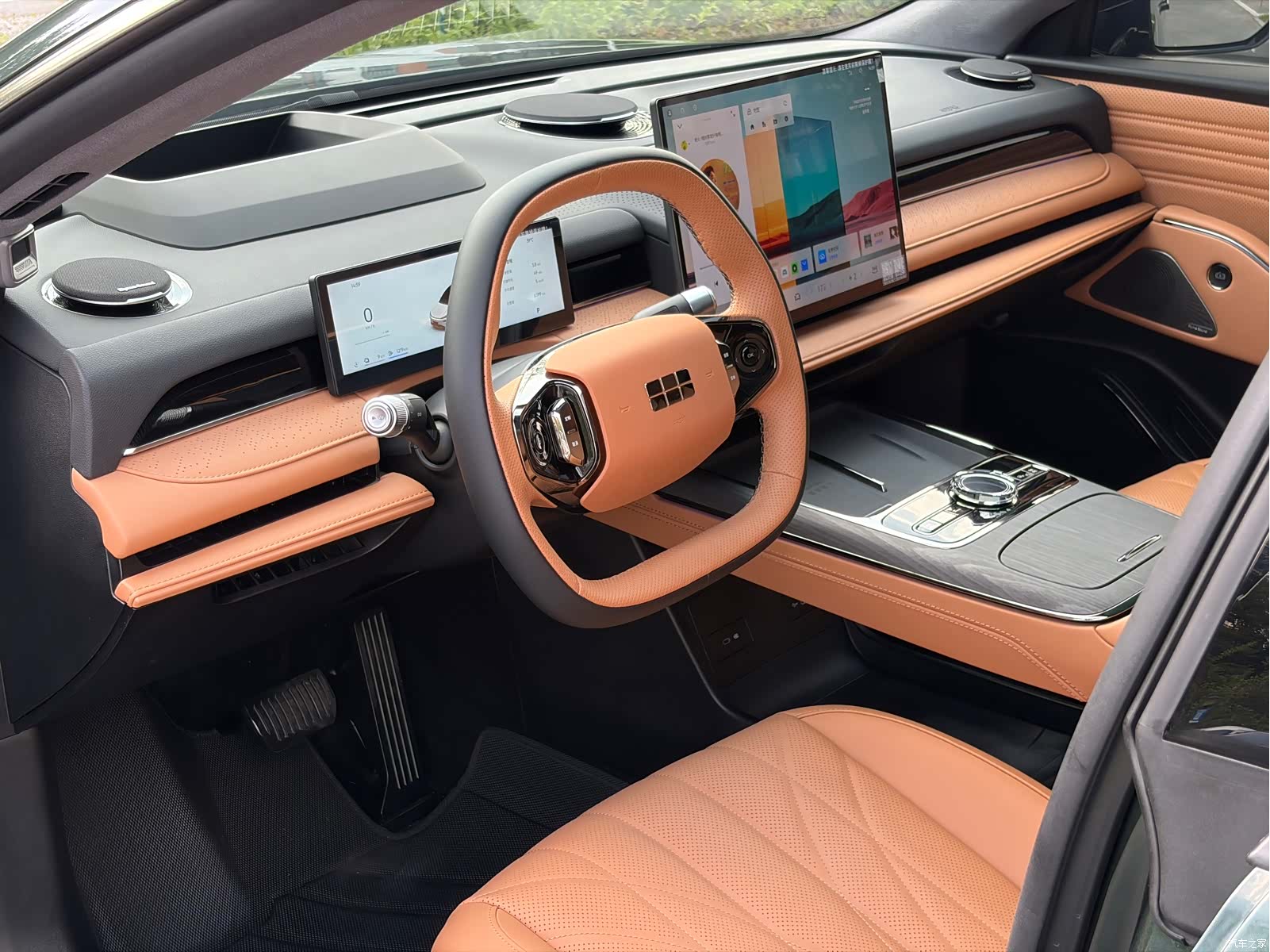Geely 8, 2025 8
