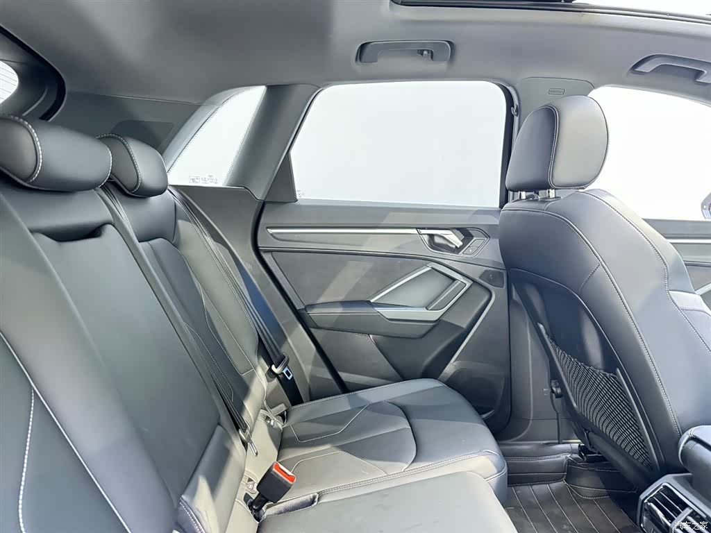 Audi Q3, 2024 8