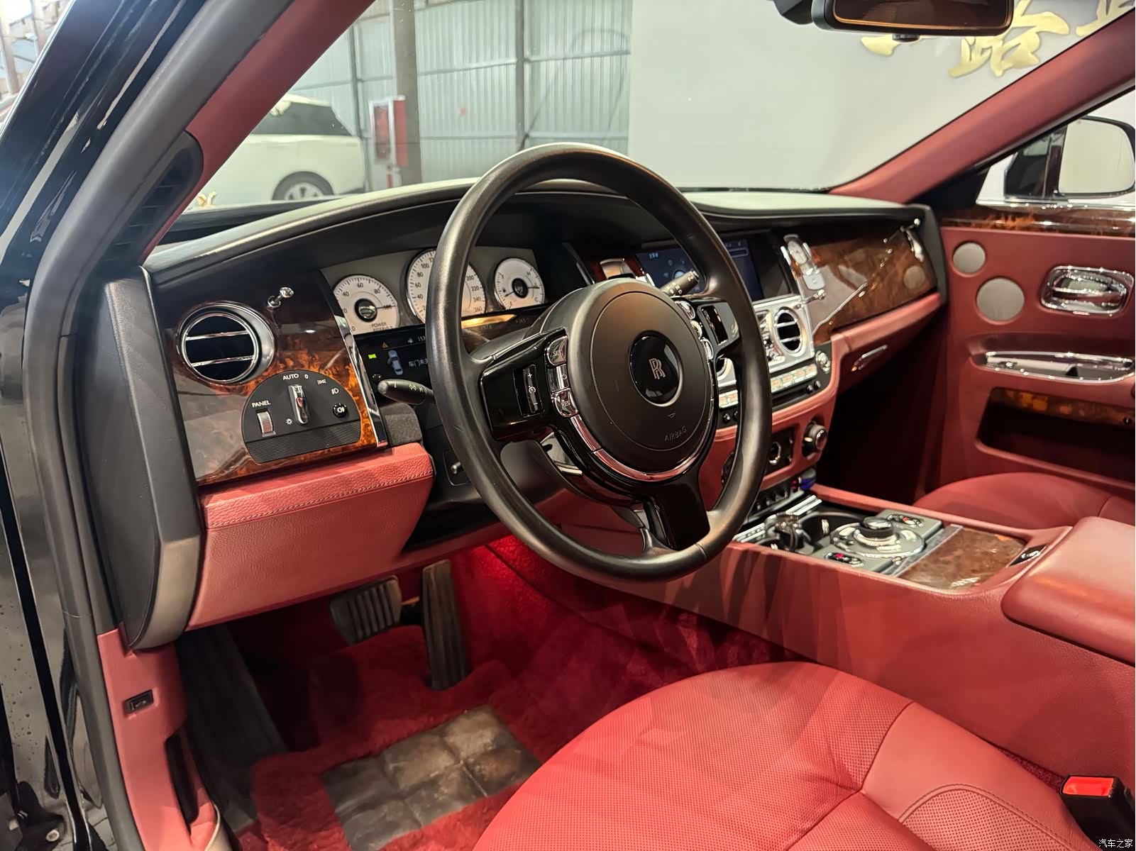 Rolls-Royce Ghost, 2012 12