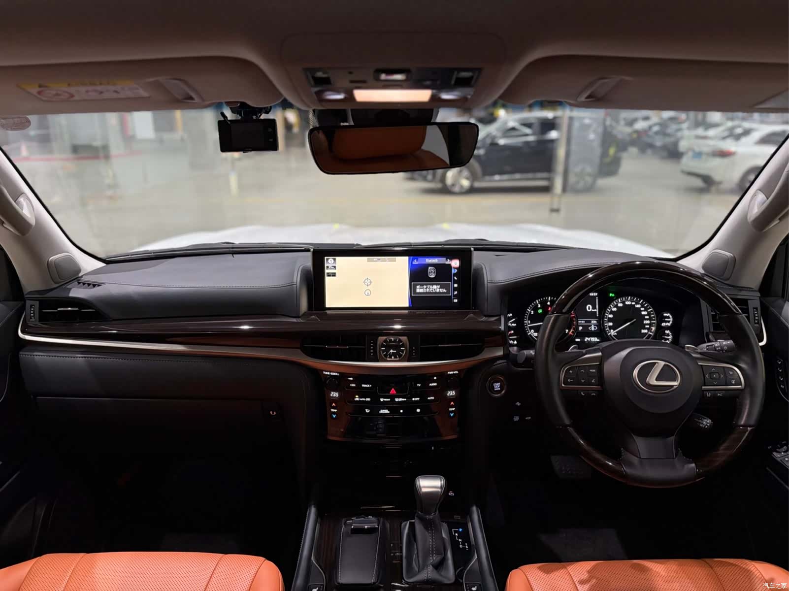 Lexus LX, 2026 12