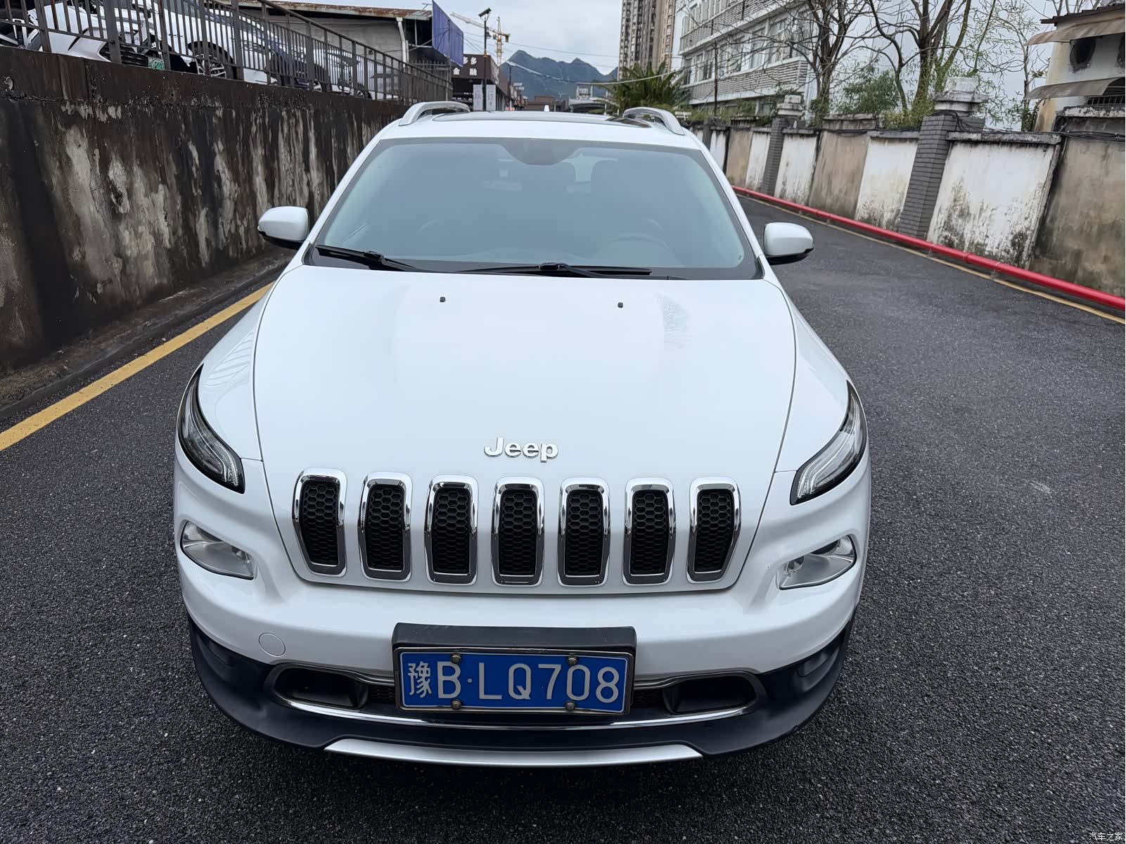 Jeep Cherokee, 2018 3