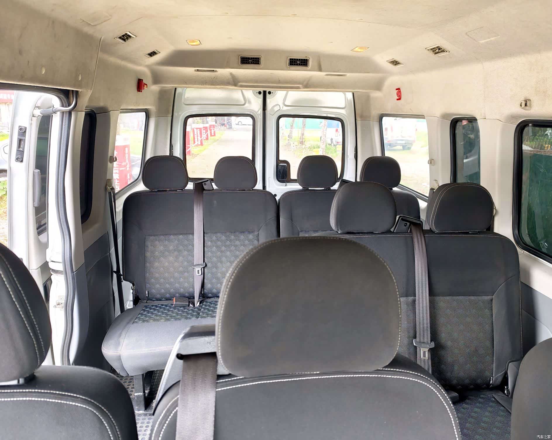 Maxus V80, 2022 18