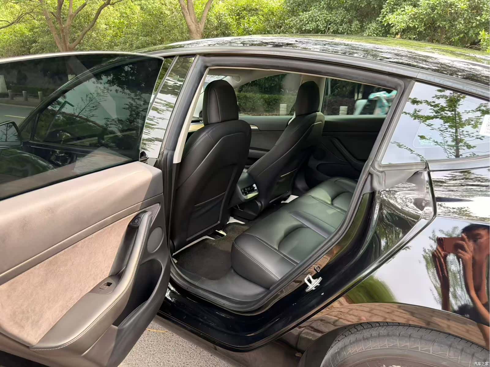 Tesla Model 3, 2022 все фото
