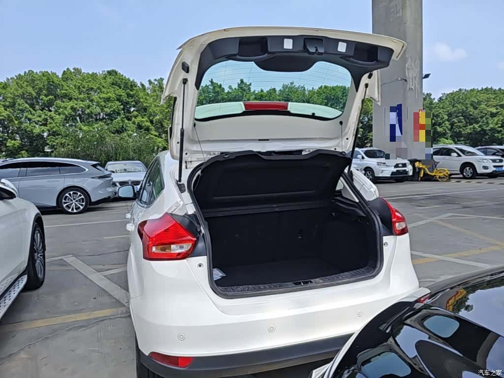 Ford Focus, 2021 9