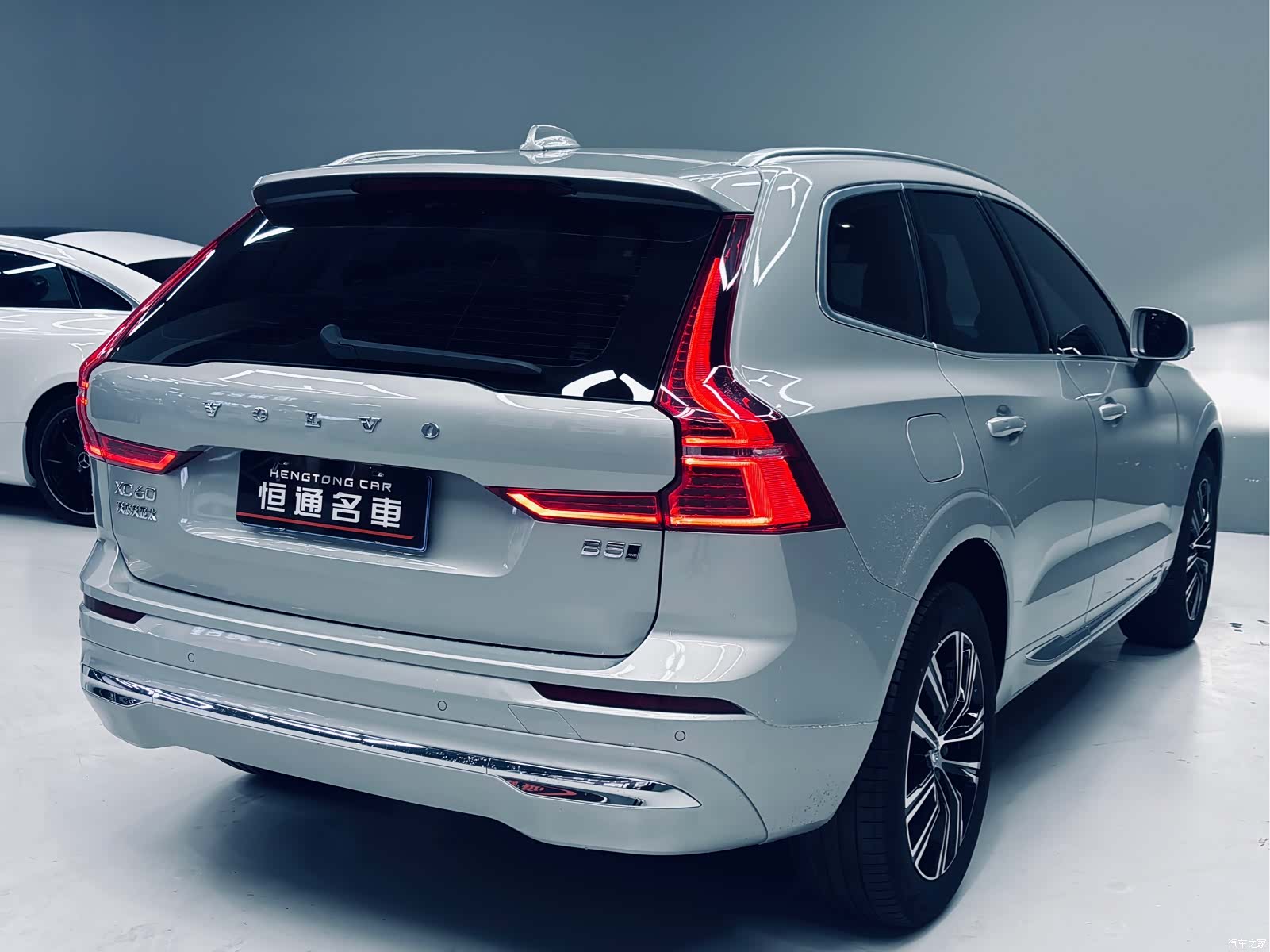 Volvo XC60, 2021 все фото
